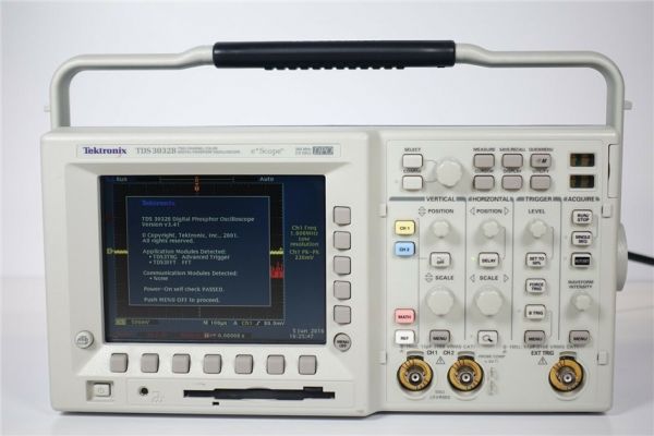 TDS3032B|300MHz带宽数字示波器